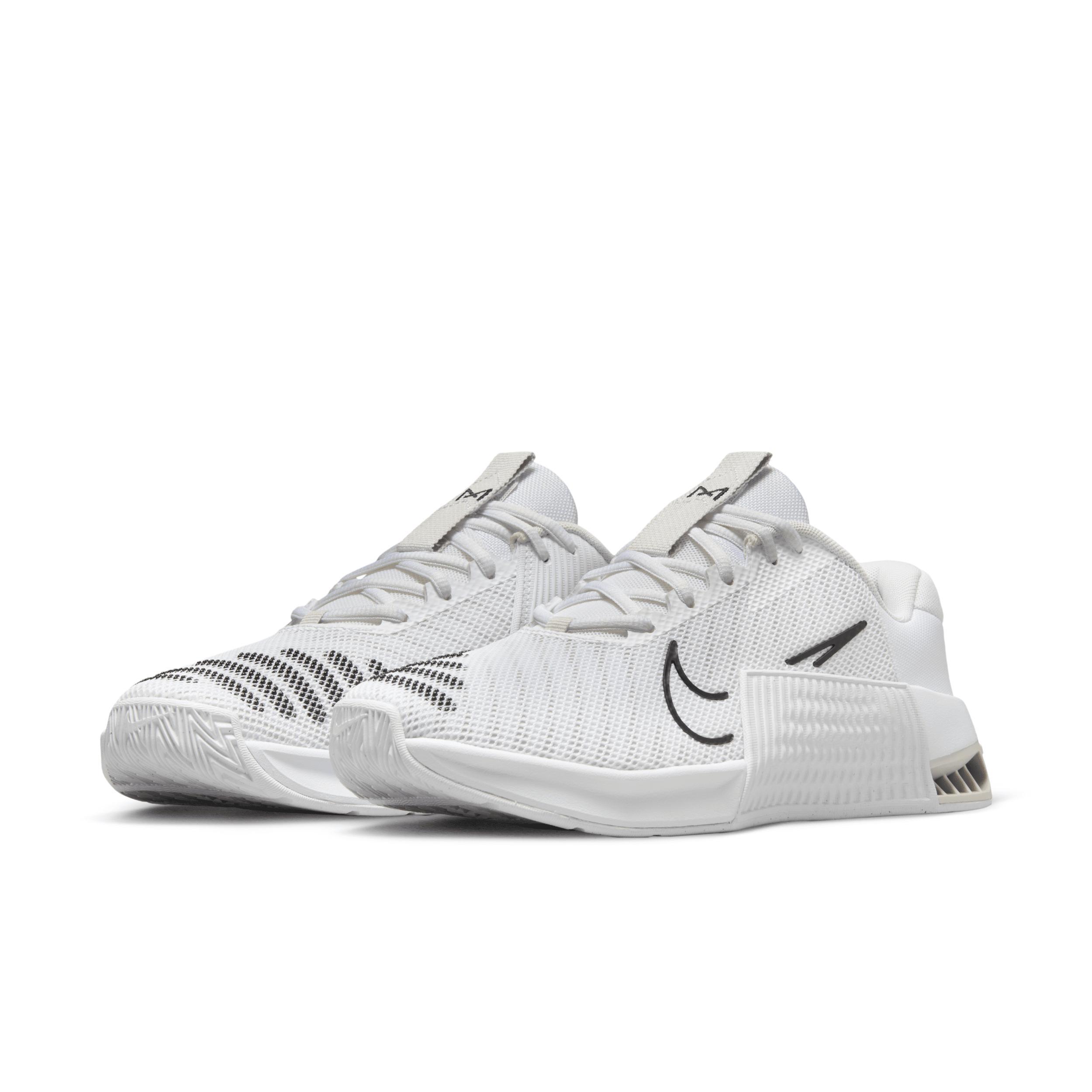 Nike Men's Metcon 9 TB Workout Shoes Product Image