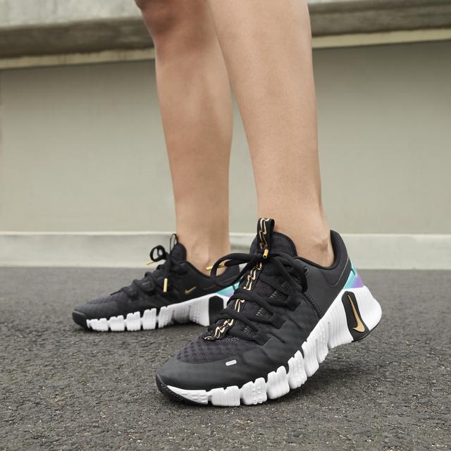 Nike Womens Free Metcon 5 Premium Workout Shoes Product Image