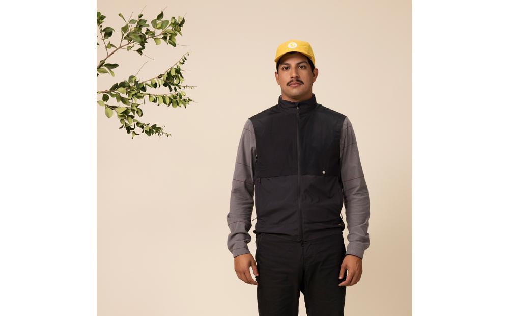 S/F Adventure Vest M Product Image