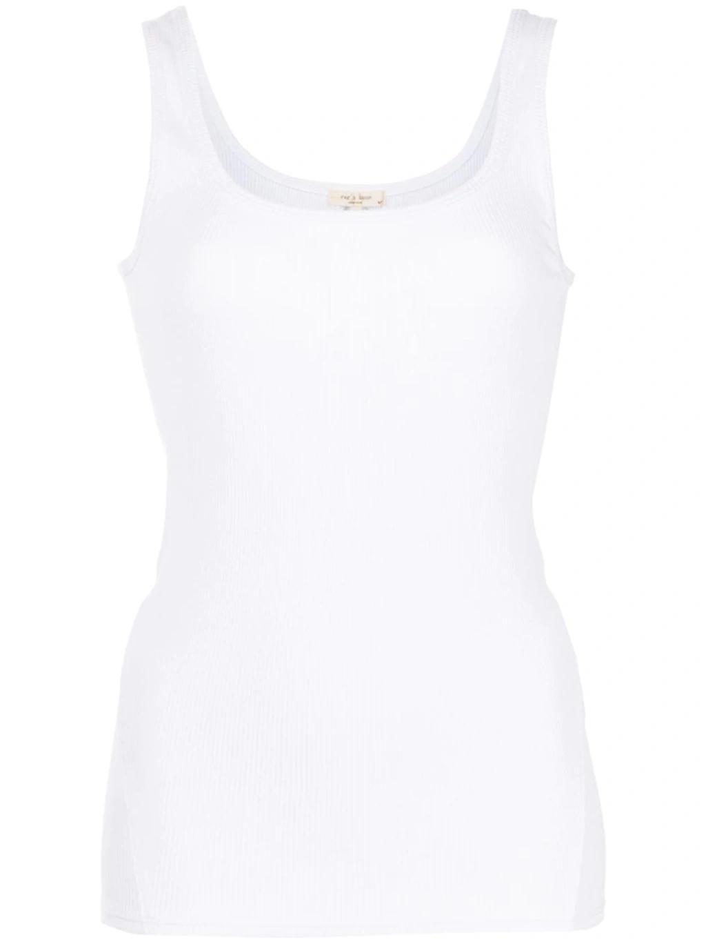 Scoop Neck Tank Top In White Product Image