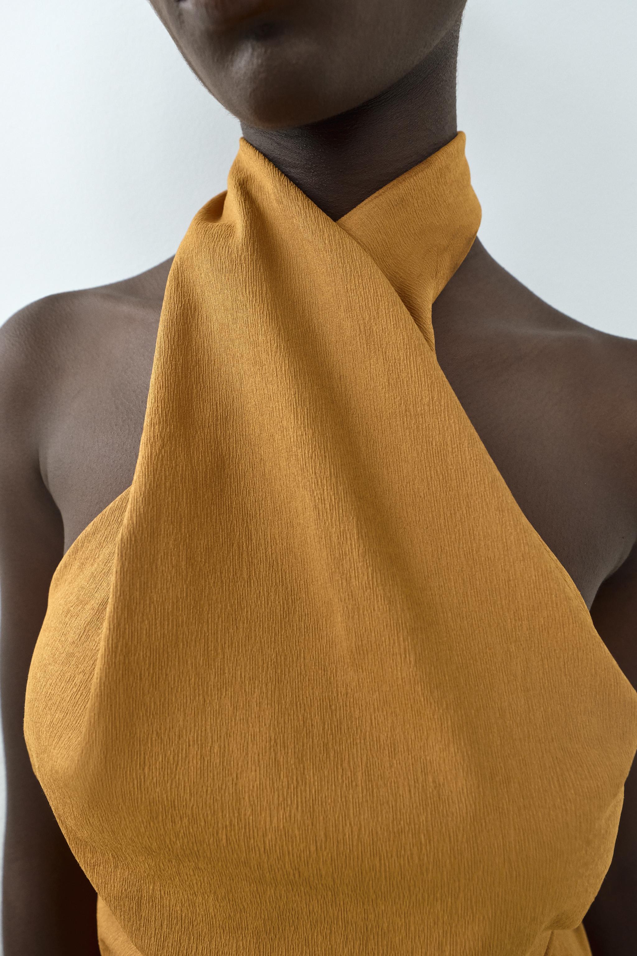 STRETCHY DRAPED TOP Product Image