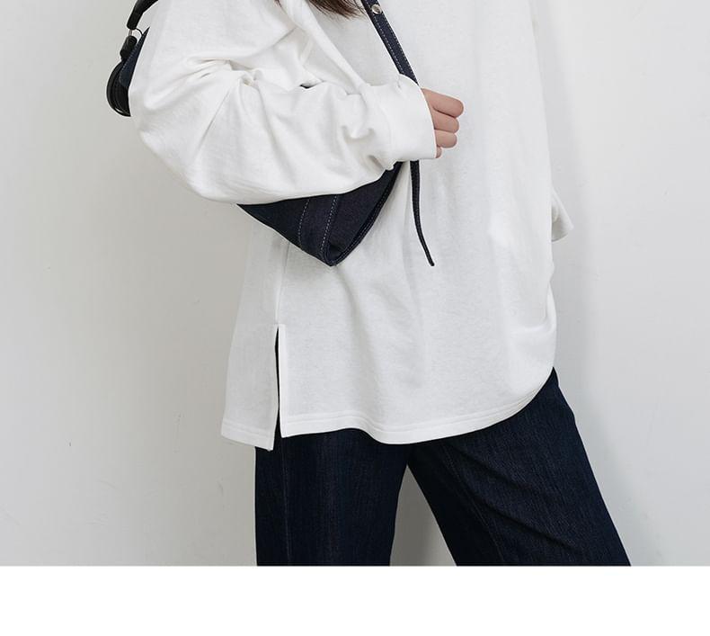 Long-Sleeve Round Neck Plain Slit Tee Product Image