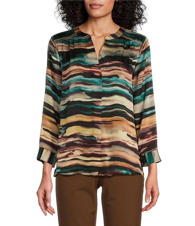 Investments Petite Size Woven Inverted Pleat V-Neck 3/4 Sleeve Top Product Image