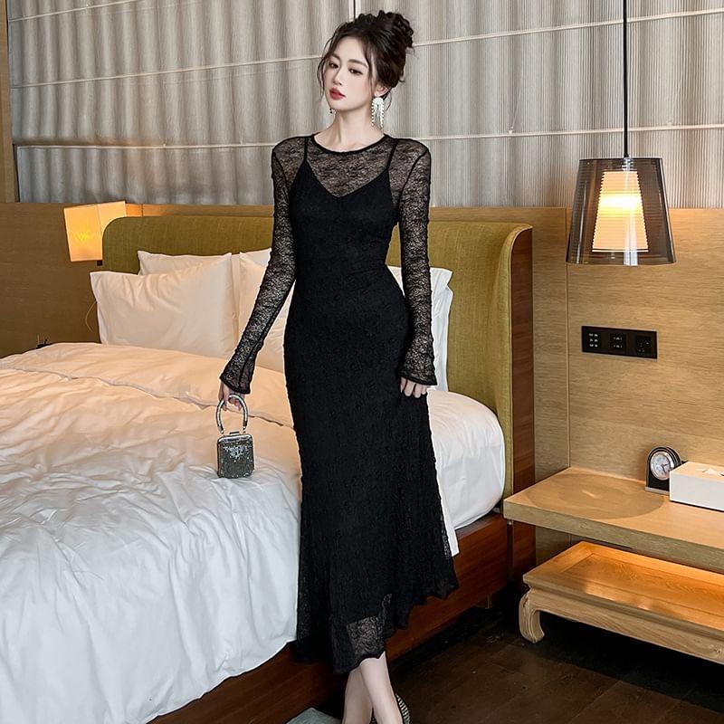 Long-Sleeve Round Neck Lace Midi A-Line Dress Product Image