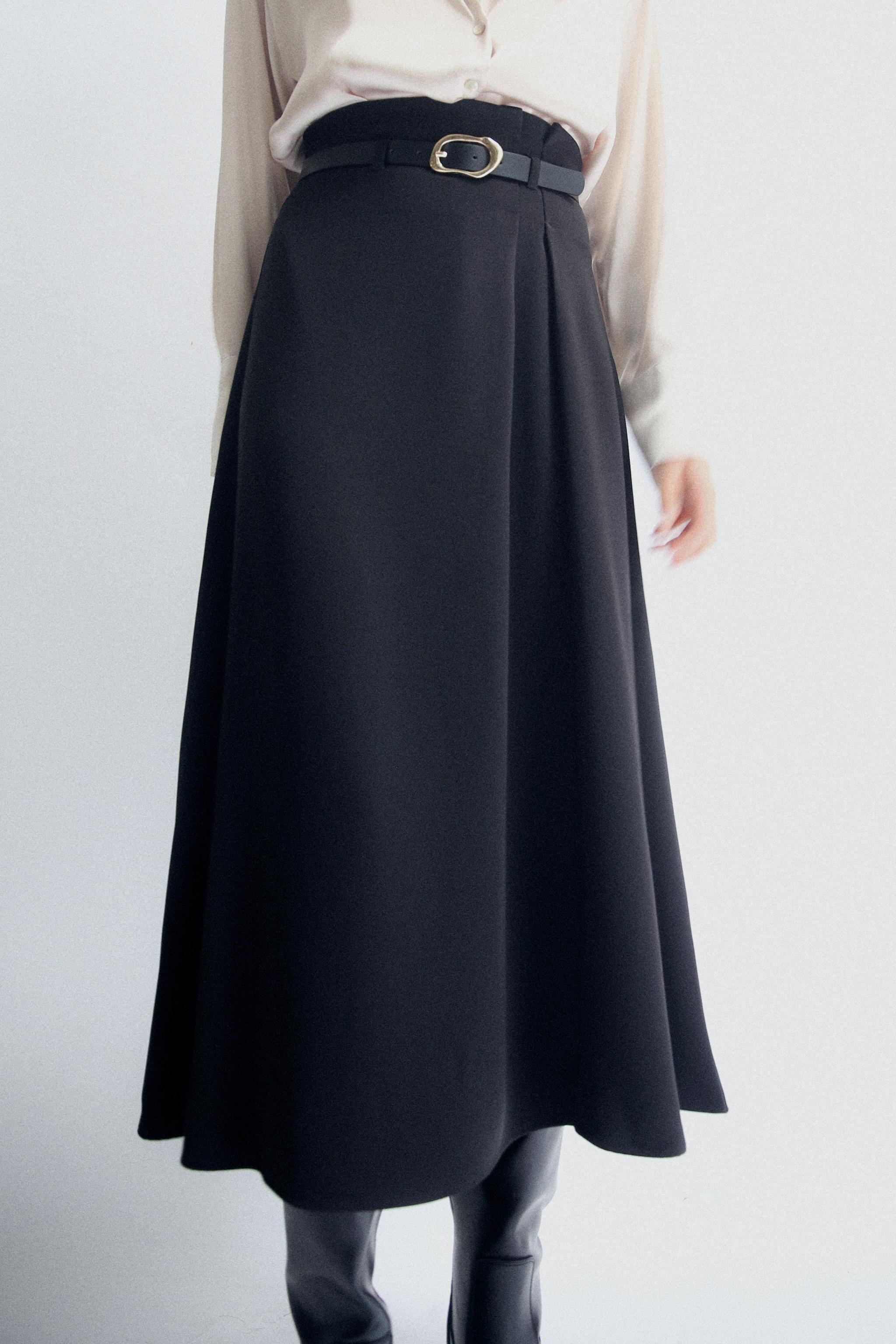 MIDI SKIRT WITH BELT Product Image