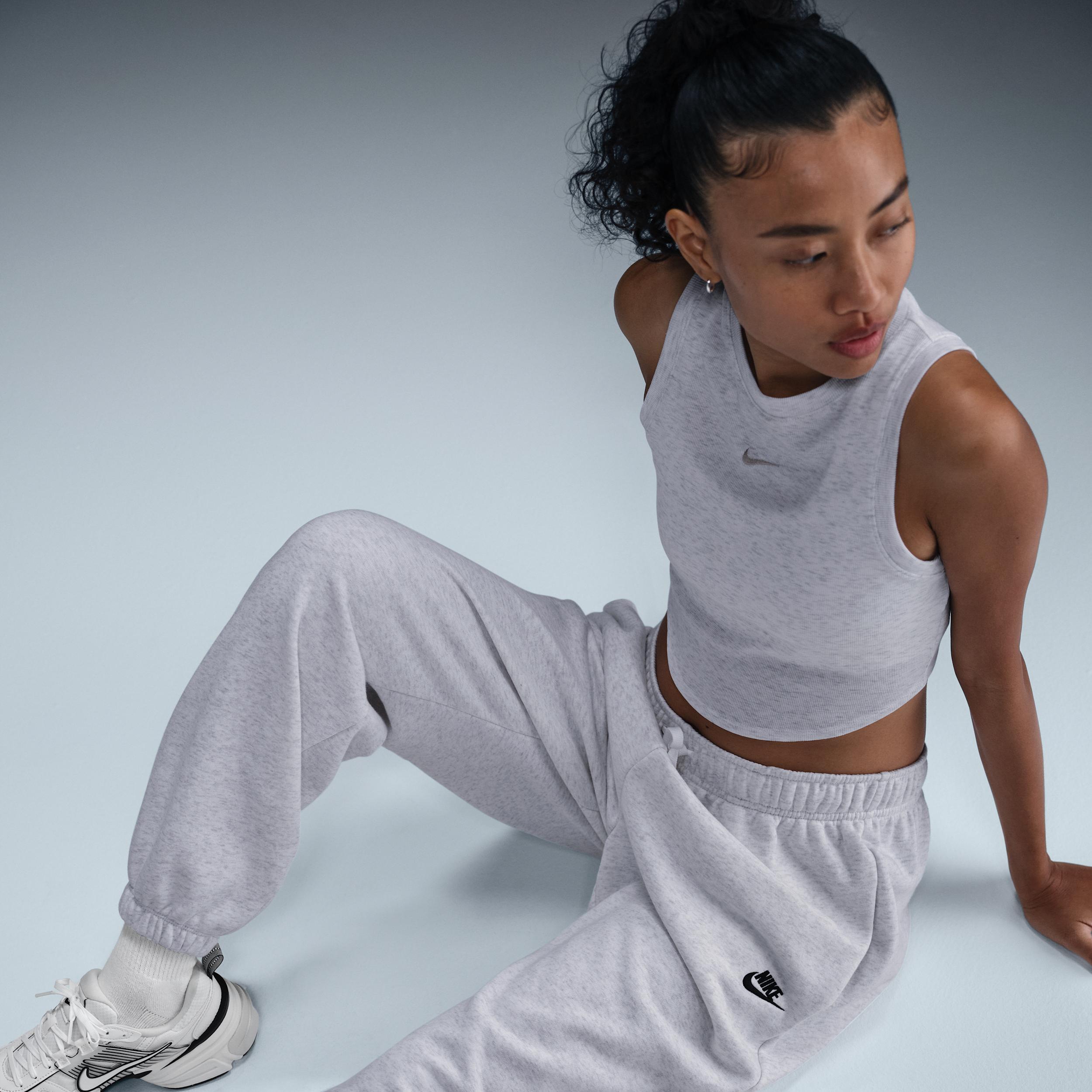 Women's Nike Sportswear Club Fleece Mid-Rise Oversized Sweatpants Product Image