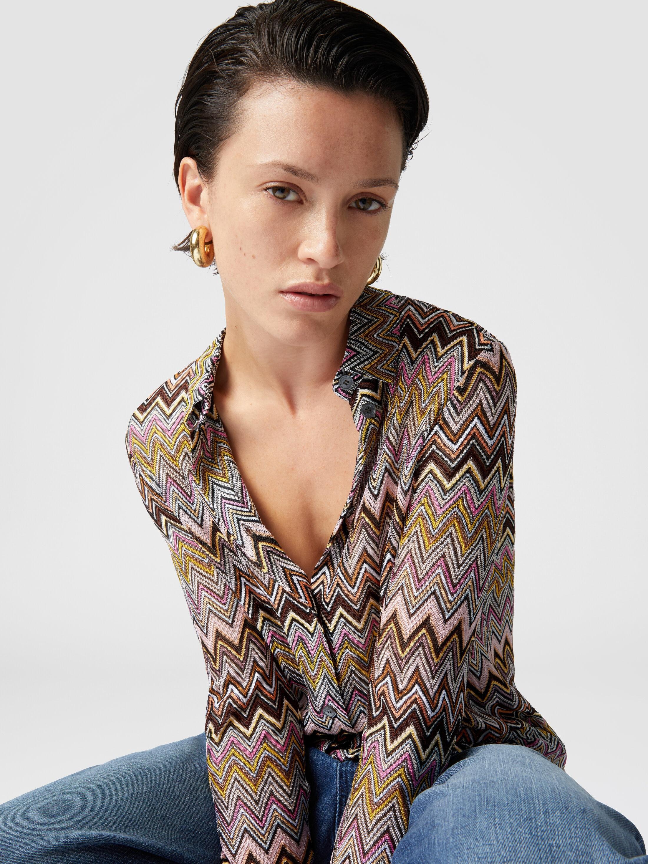 Zig zag viscose knit shirt Product Image