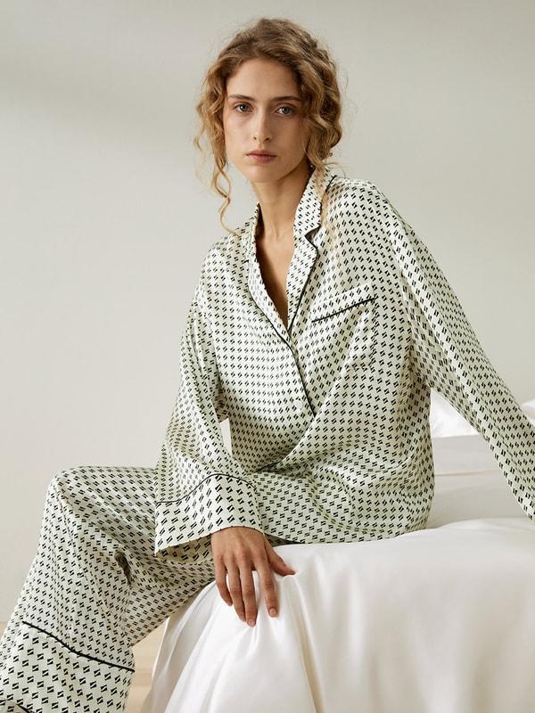 Pena Pajamas Set Product Image