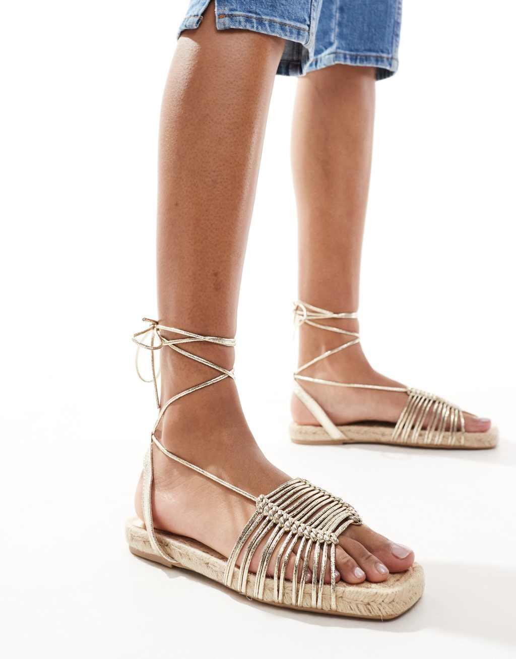 Stradivarius espadrille wedge sandal in gold Product Image