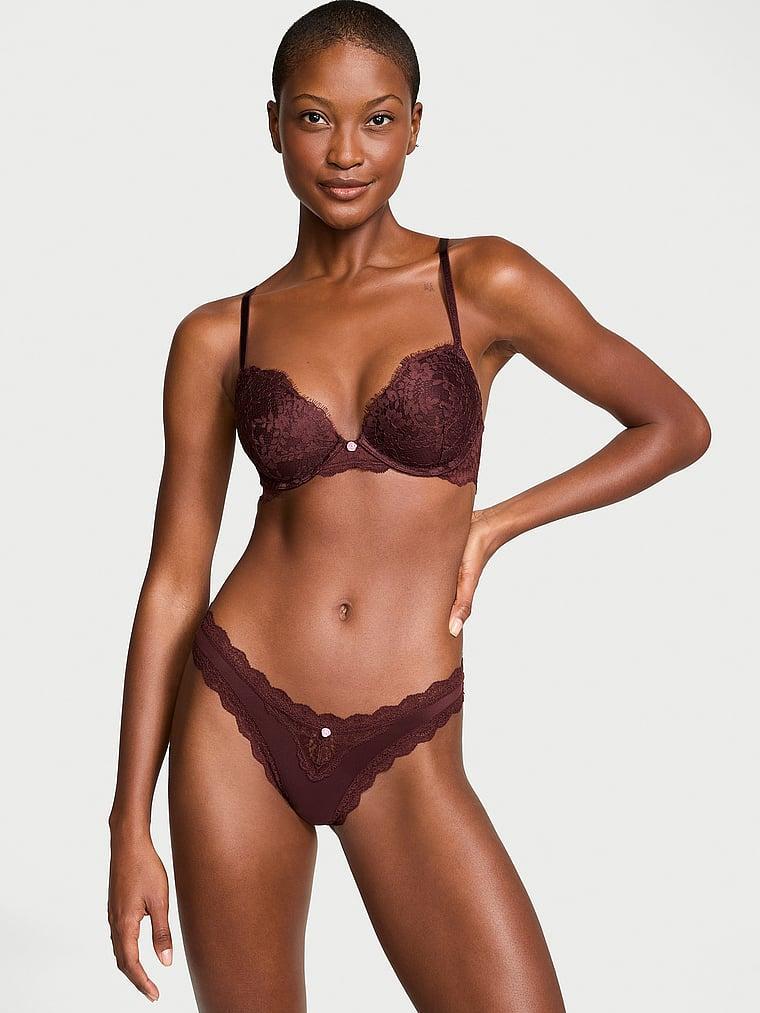 Lace Push-Up Bra Product Image