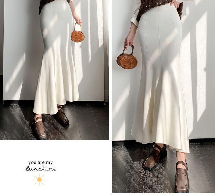 High Rise Plain Midi Mermaid Knit Skirt Product Image