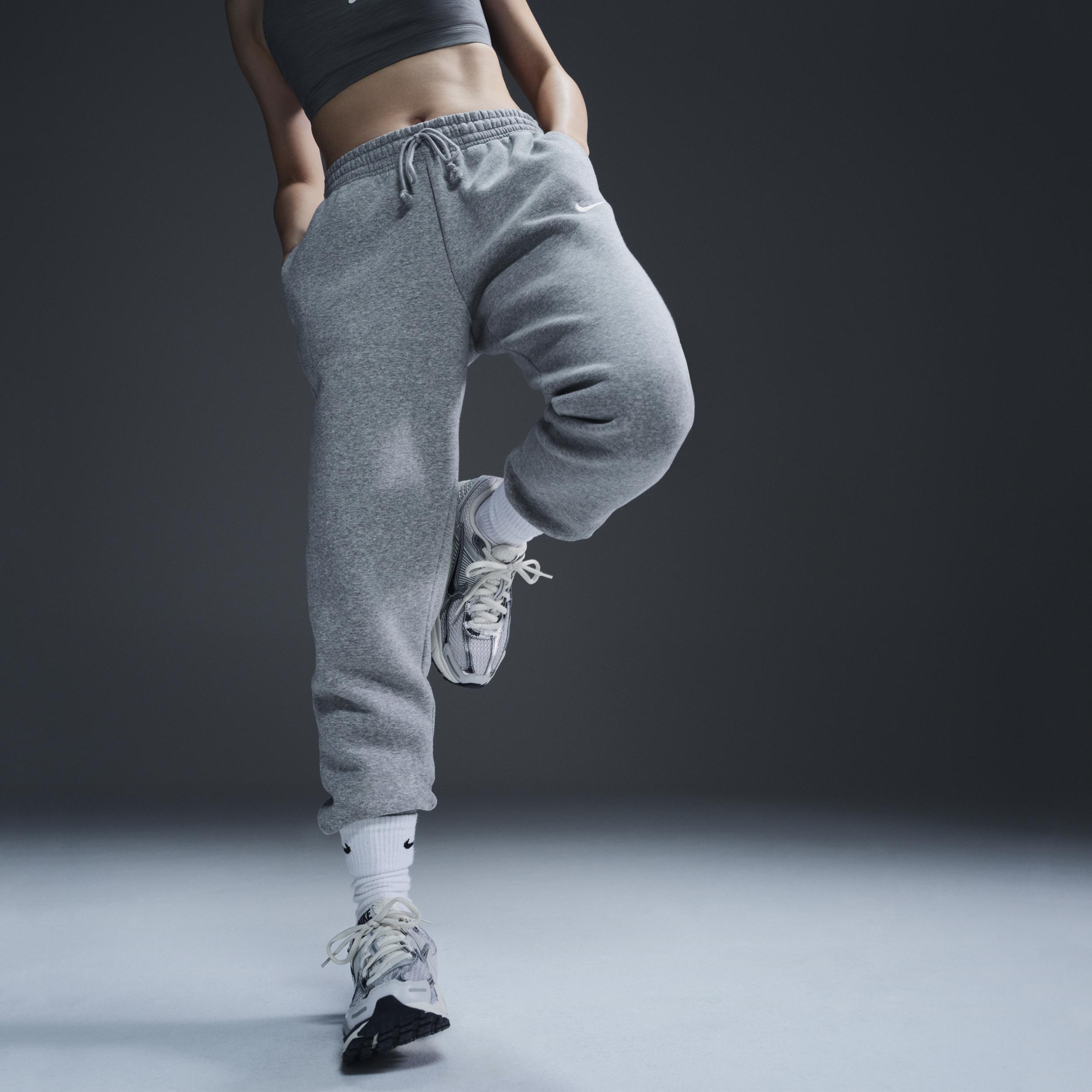 Women's Nike Sportswear Phoenix Fleece Mid-Rise Sweatpants Product Image