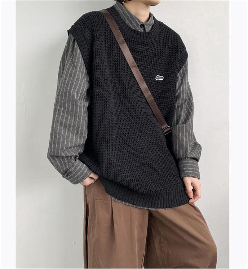 Crew Neck Plain Perforated Knit Sweater Vest Product Image