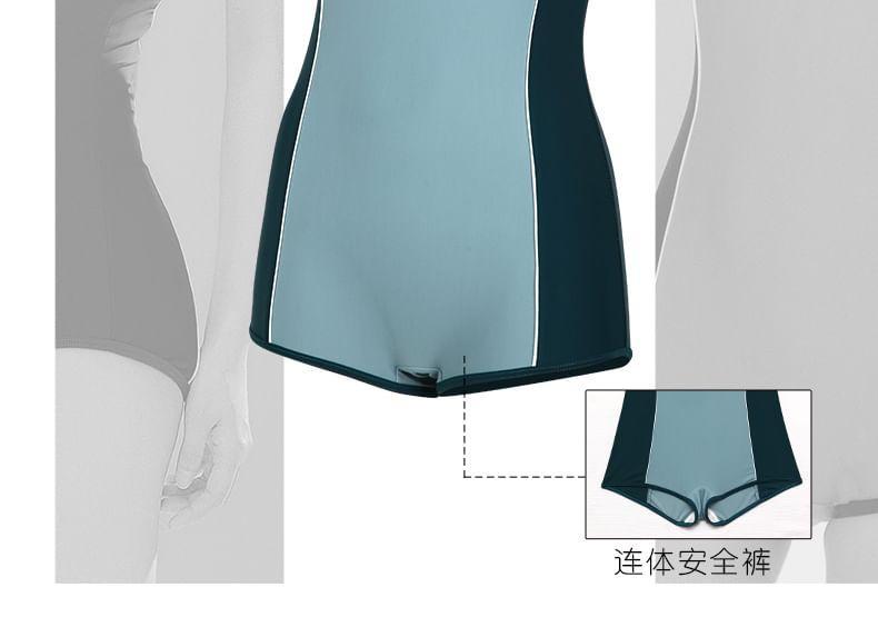 Sleeveless Color Block Swimsuit Product Image