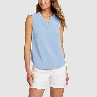 Women's Escapelite Sleeveless Split-Neck Shirt Product Image