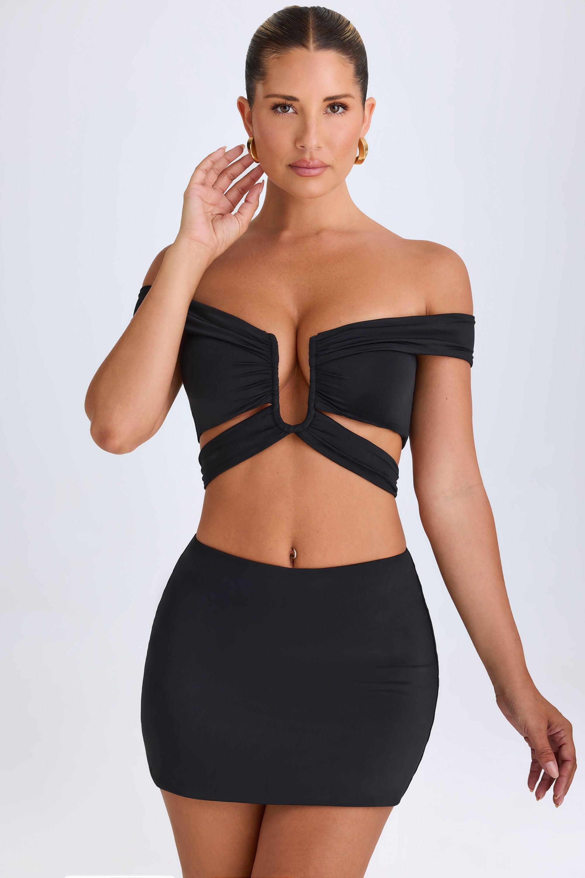 Cut-Out Off-Shoulder Crop Top in Black Product Image