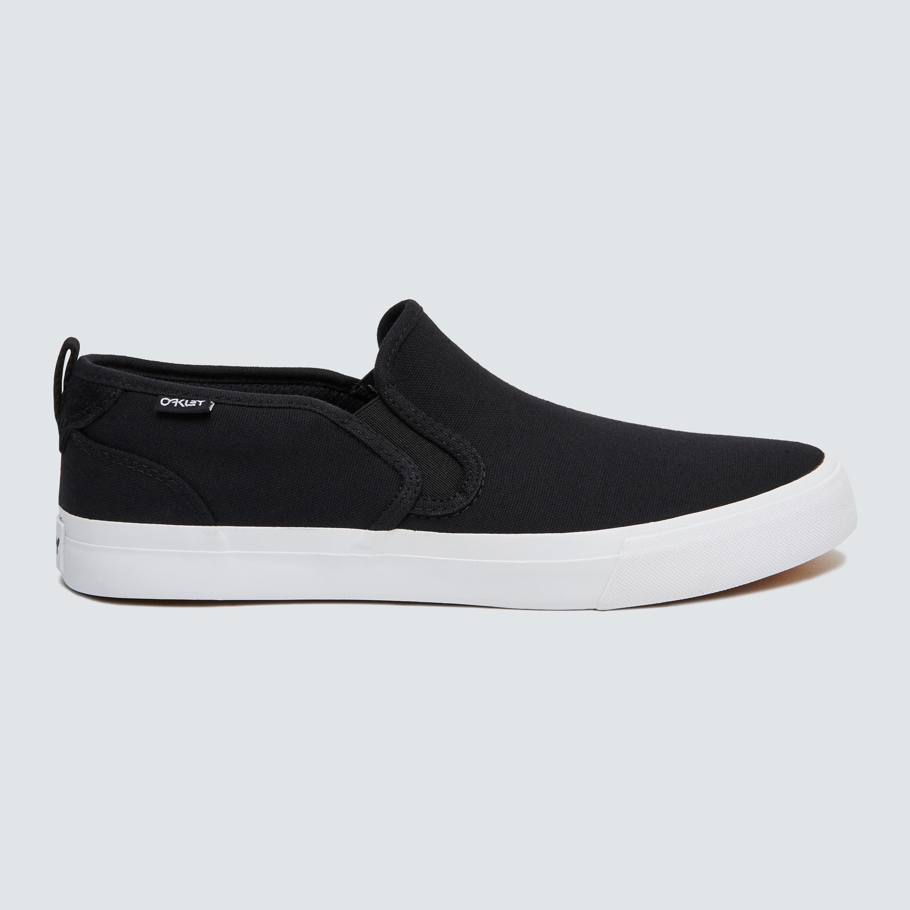 Oakley Men's Oakley B1b Classic Slip On Size: 7.0 Product Image