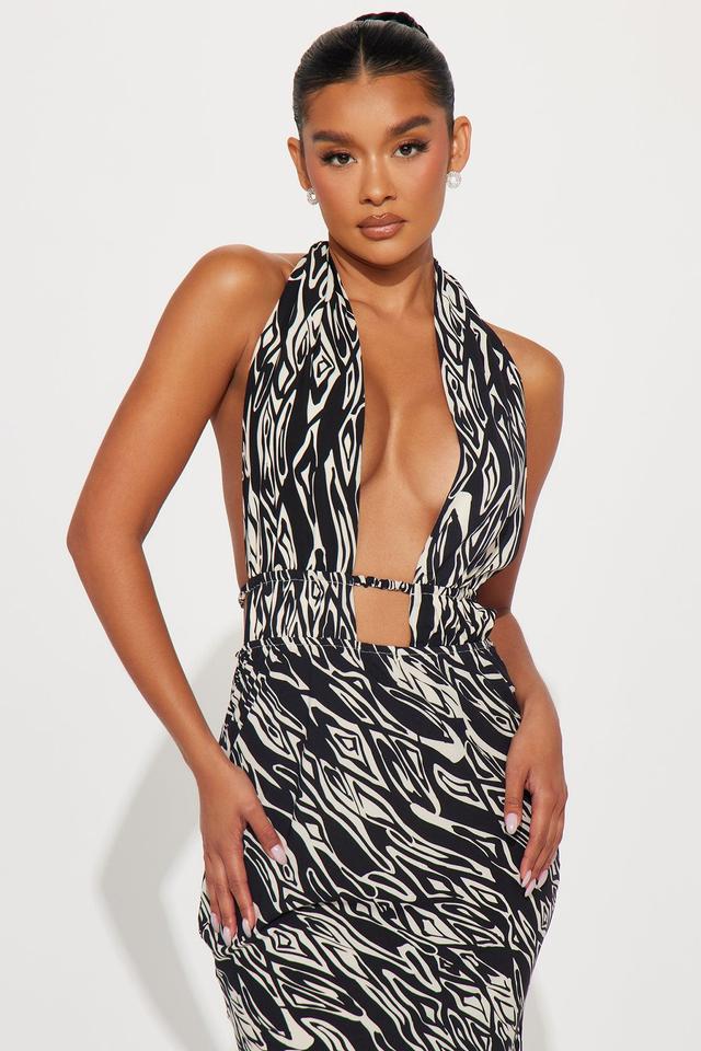 Ava Backless Maxi Dress - Black/White Product Image