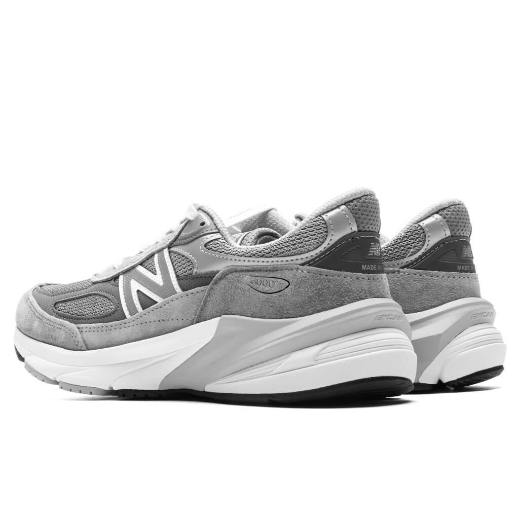 Made in USA 990v6 - Grey Male Product Image