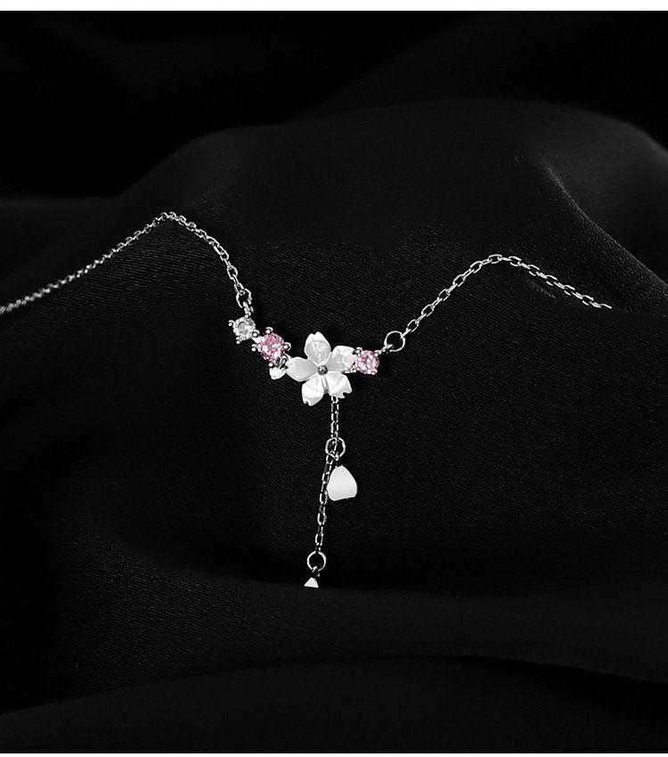 925 Sterling Silver Flower Pendant Lariat Necklace Product Image