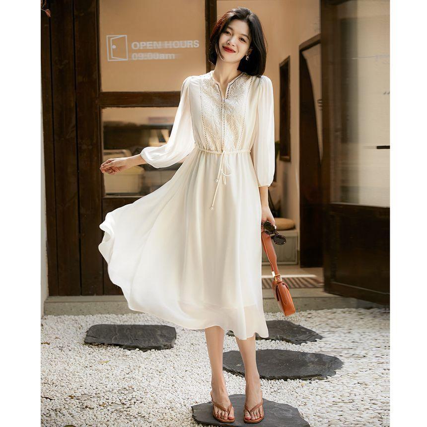 Puff-Sleeve Plain Floral Embroidered Midi A-Line Dress Product Image