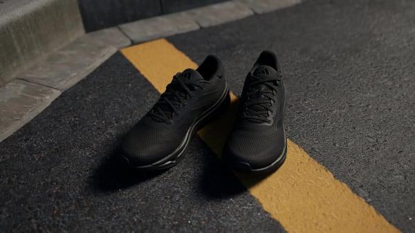 Supernova Stride Shoes Product Image