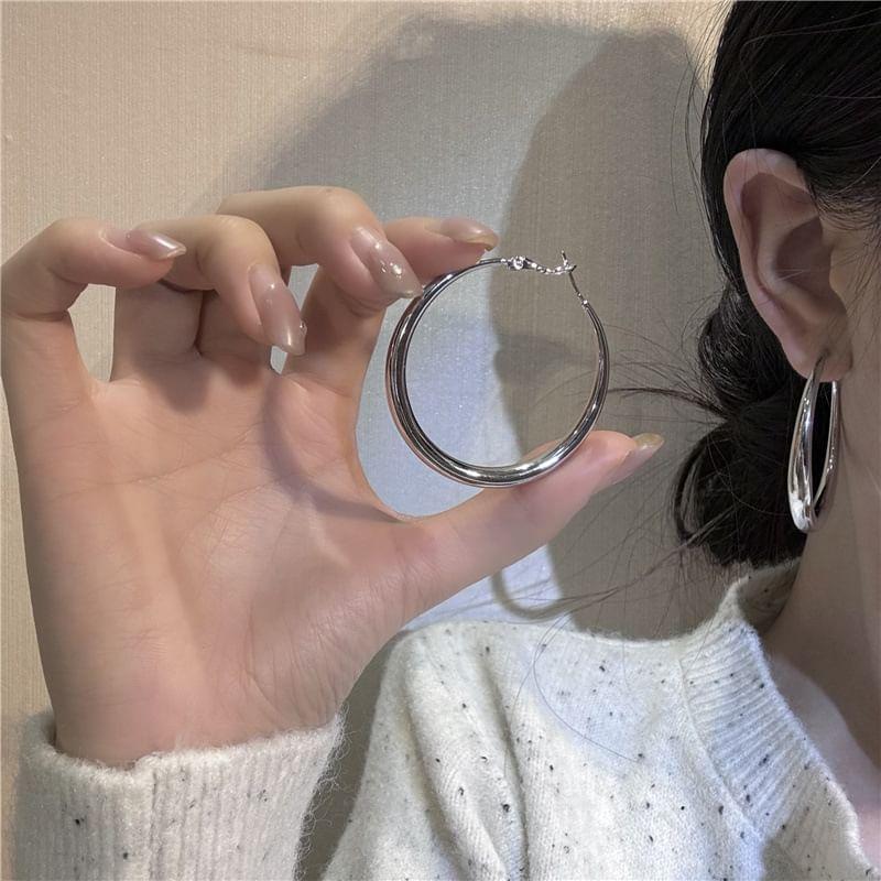 Glossy Hoop Earring Product Image