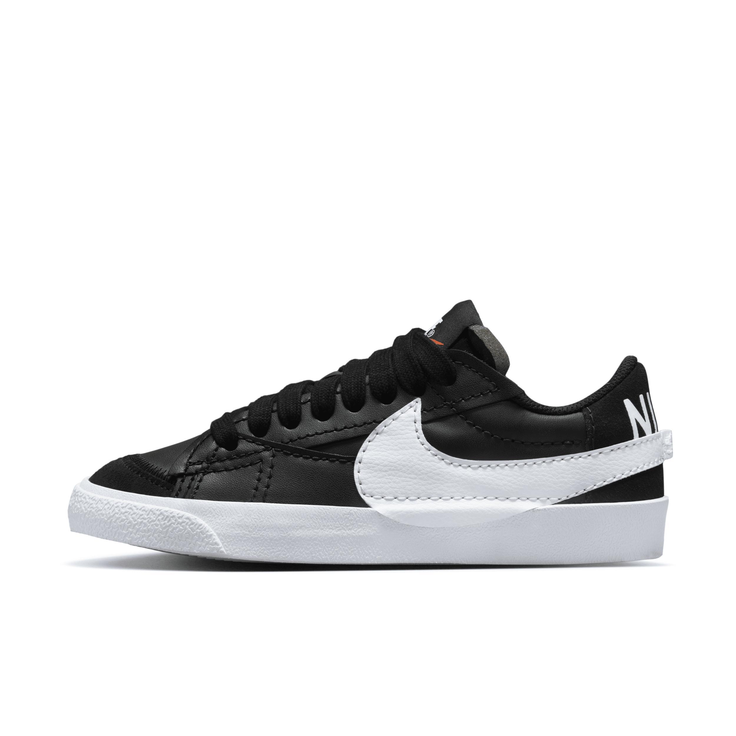 Nike Blazer Low 77 Jumbo Sneaker Product Image