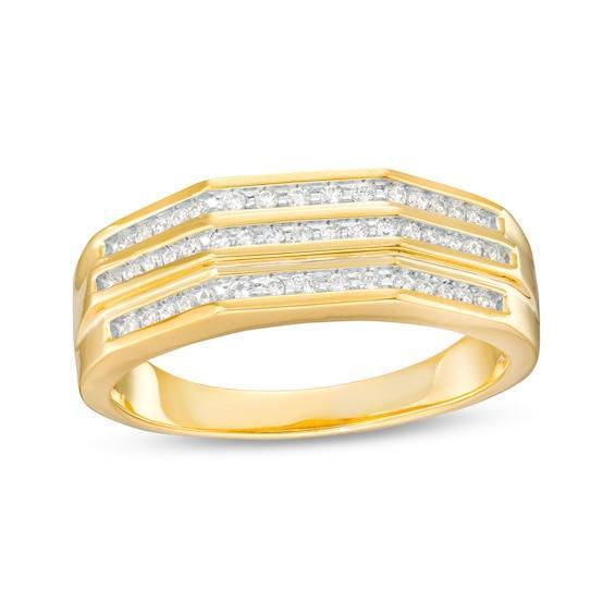 Men's 1/4 CT. T.w. Diamond Wedding Band in 10K Gold Product Image