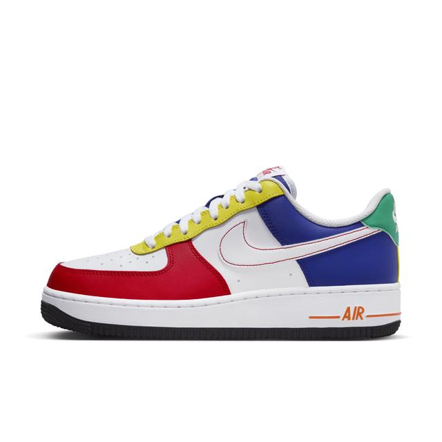 Nike Men's Air Force 1 '07 LV8 Shoes Product Image