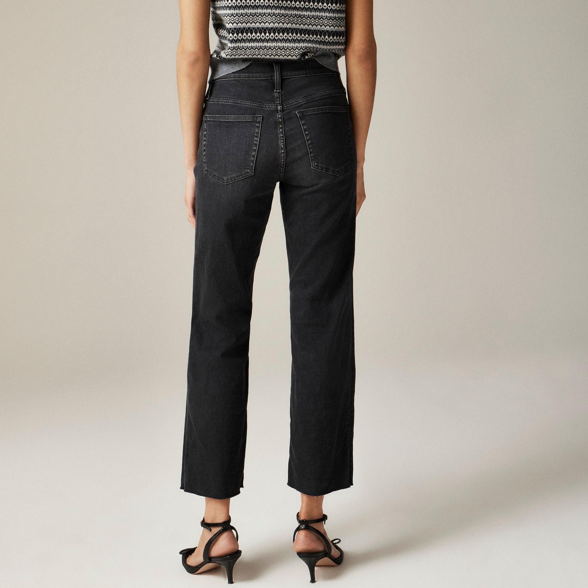 Mid-rise cropped kickout jean in 2003 super-stretch Product Image