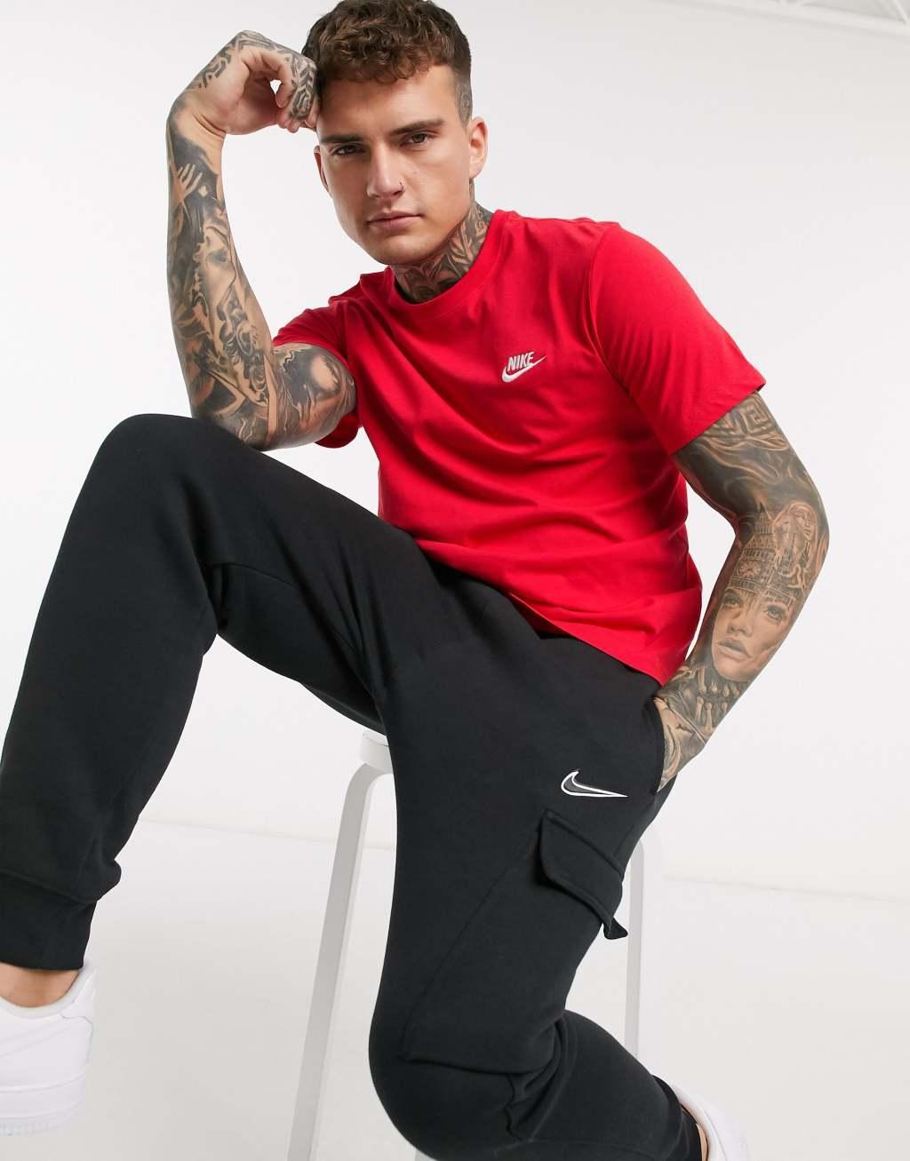 Nike Club unisex T-shirt in red Product Image