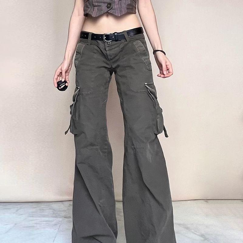 Low Rise Plain Wide Leg Cargo Pants Product Image