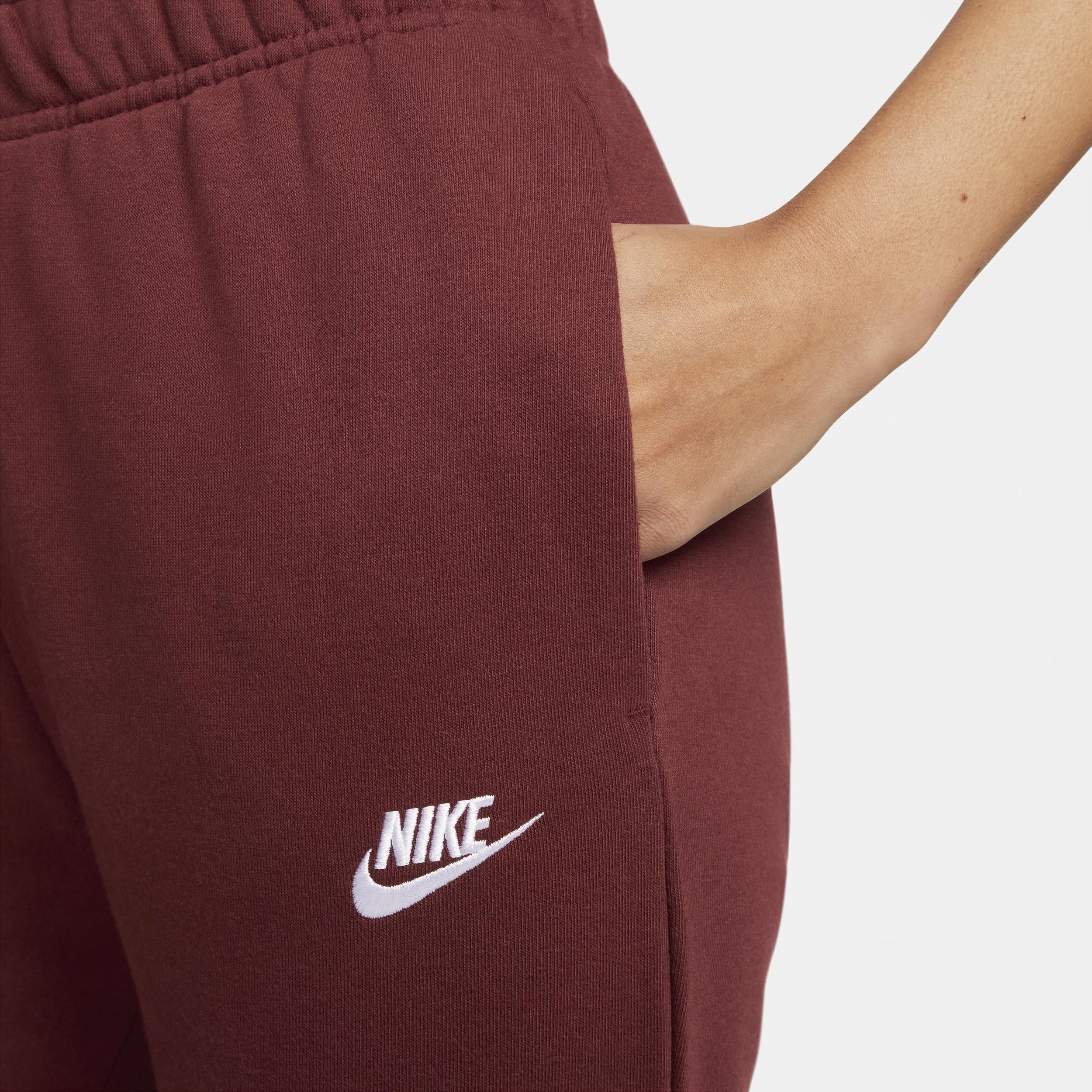 Women's Nike Sportswear Club Fleece Mid-Rise Jogger Pants Product Image