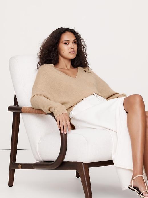 Caro Lightweight Cashmere V-Neck Sweater Product Image