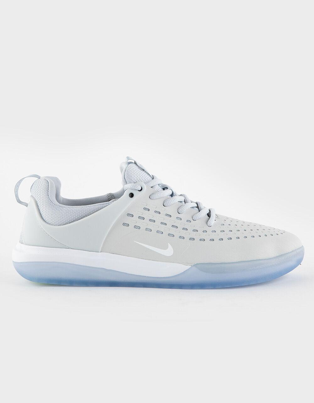 NIKE SB Zoom Nyjah 3 Mens Shoes Product Image