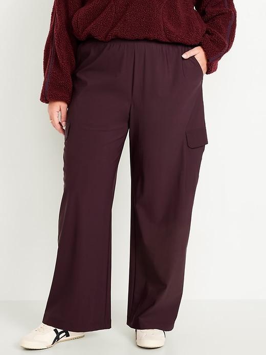 High-Waisted SleekTech Wide-Leg Cargo Pants Product Image