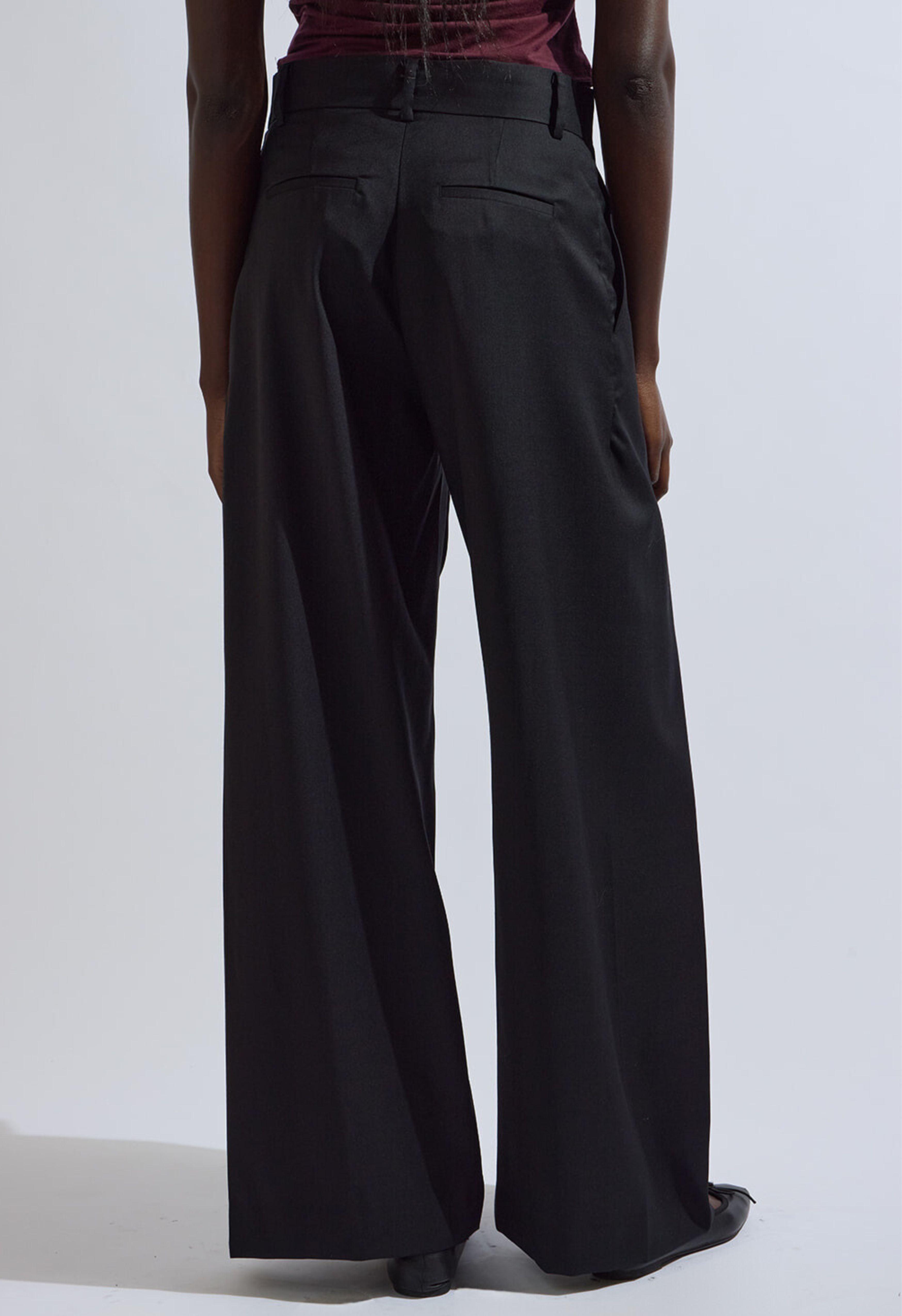 Pleated Trouser in Black Product Image