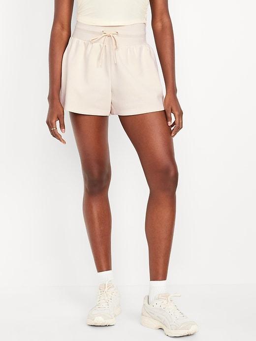 Extra High-Waisted Dynamic Fleece Shorts Product Image