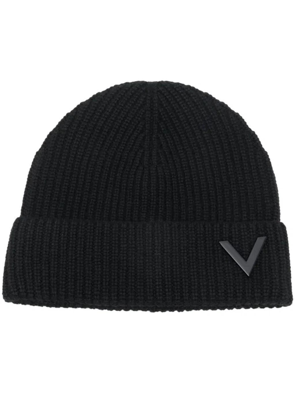 Ribbed Beanie In Black product image