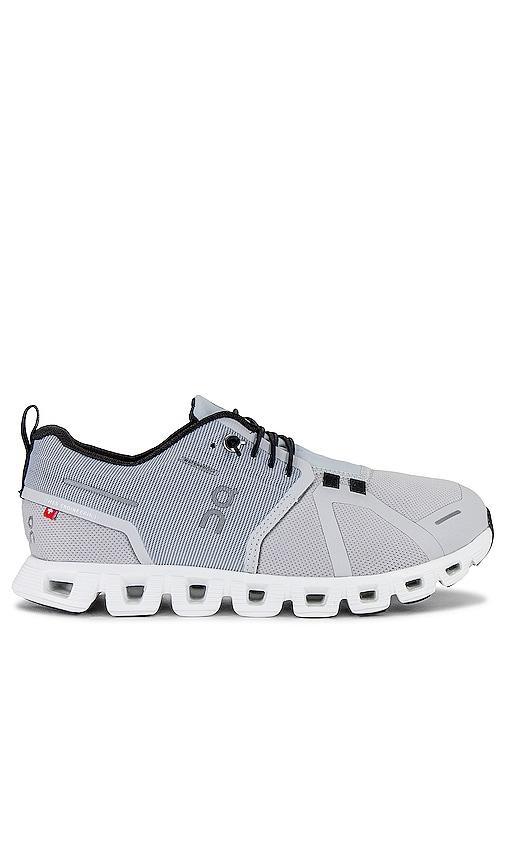 On Cloud 5 Waterproof Sneaker in Glacier & White - Grey. Size 6.5 (also in 6). Product Image