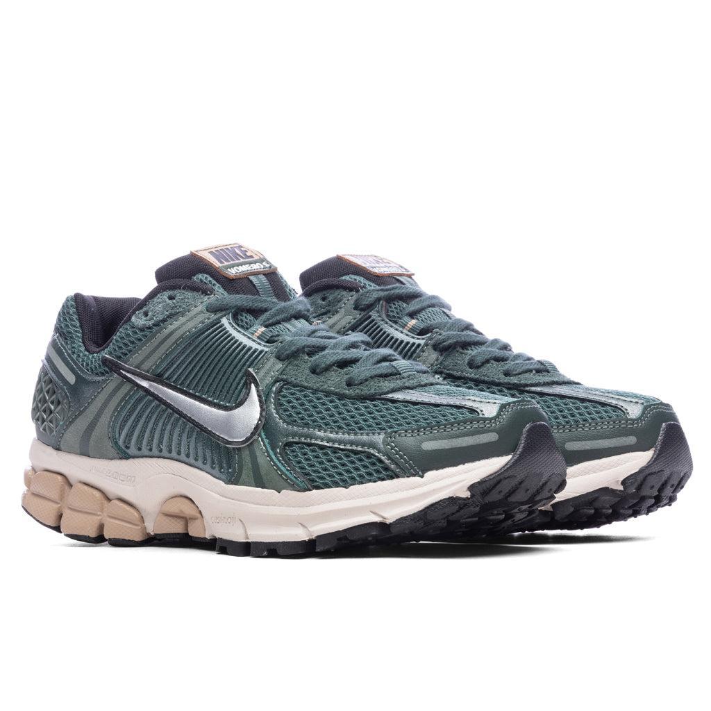 Women's Zoom Vomero 5 - Vintage Green/Chrome/Light Orewood Brown/Hemp Female Product Image