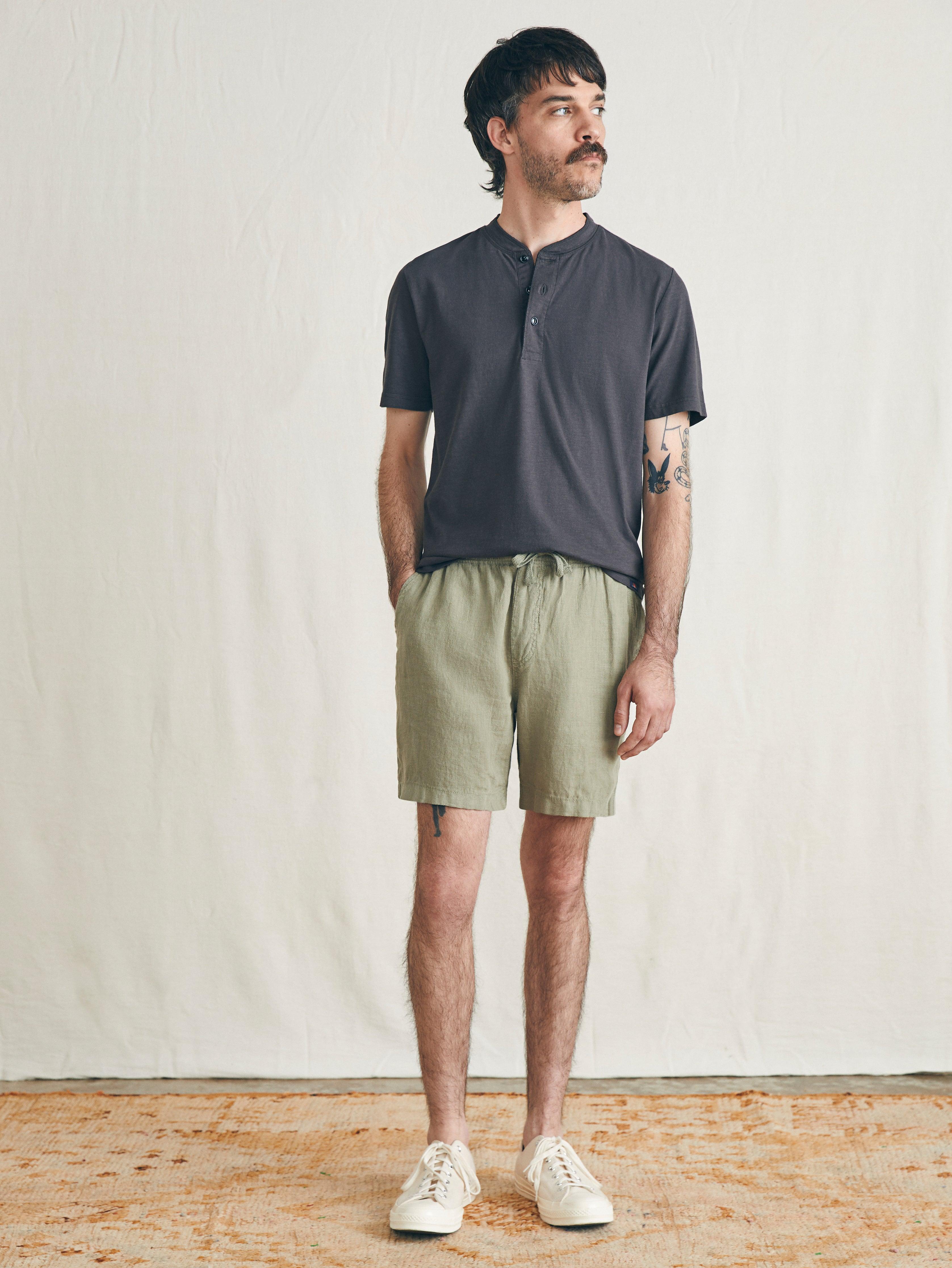 Essential Linen Short (6.5" Inseam) - Canyon Olive Male Product Image