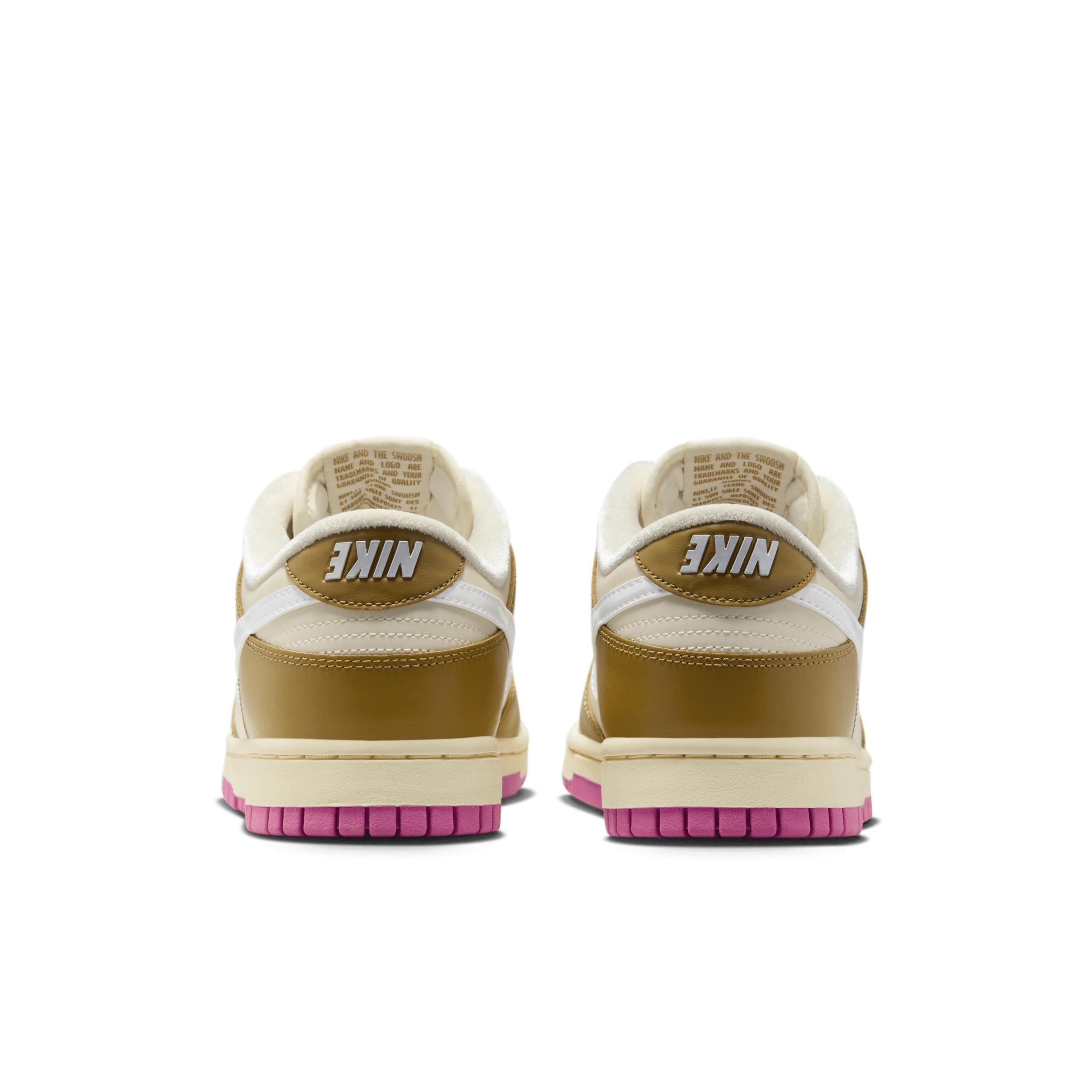 Nike Women's Dunk Low SE Shoes Product Image