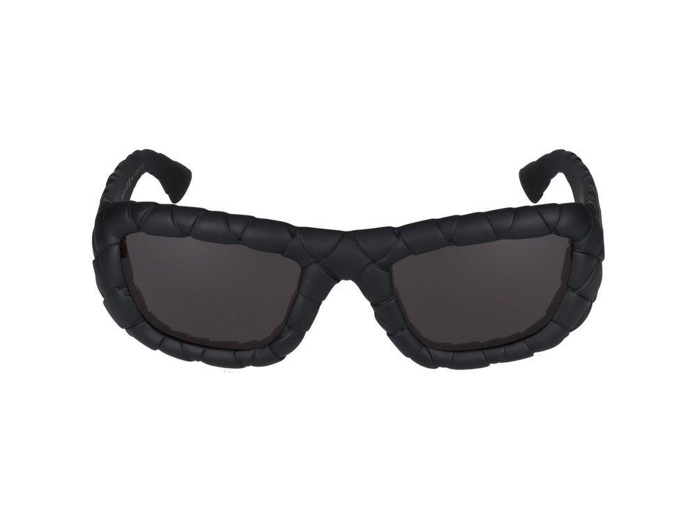 Eyewear Panthos Frame Sunglasses In Black Product Image