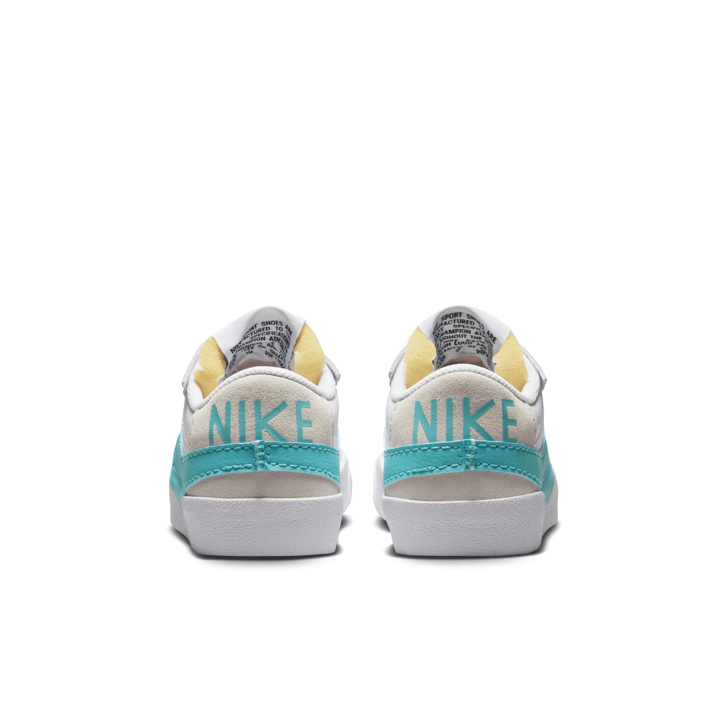 Nike Women's Blazer Low '77 Jumbo Shoes Product Image