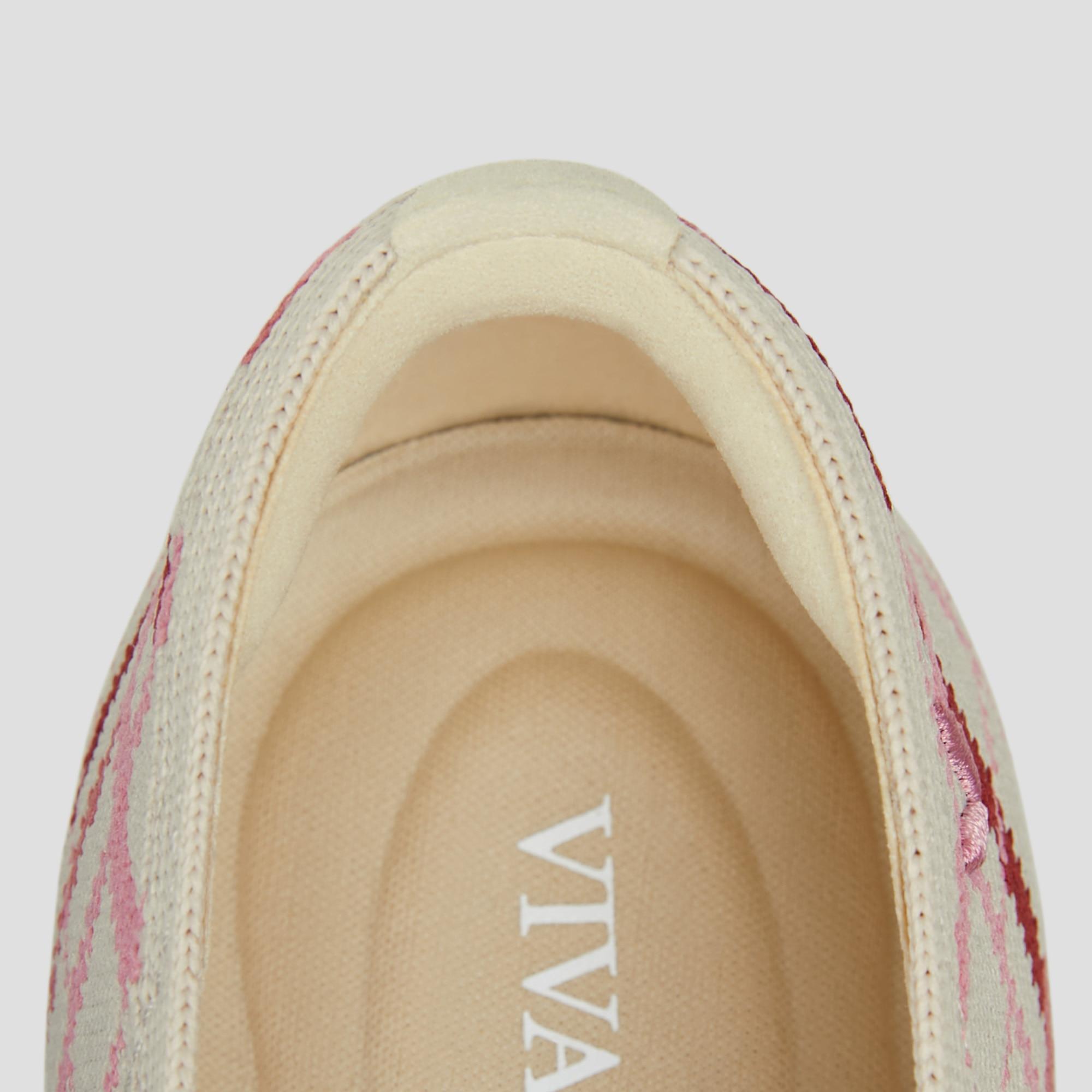 Square-Toe V-Cut Flats (Margot 2.0) Product Image