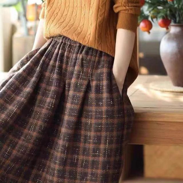 High Waist Plaid Midi A-Line Skirt Product Image