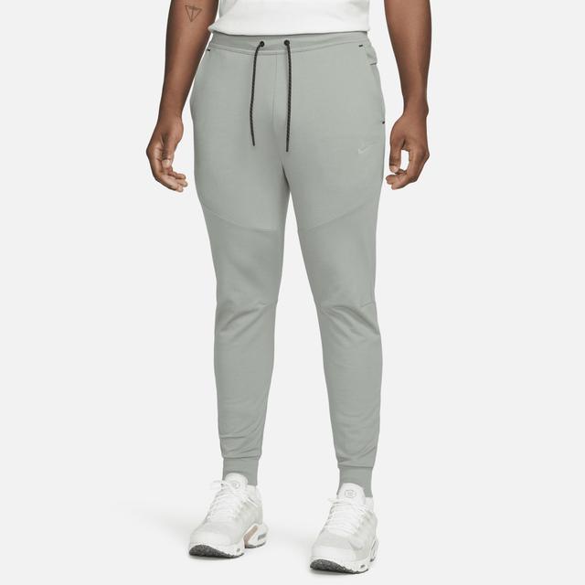 Nike Tech Essentials Joggers Product Image