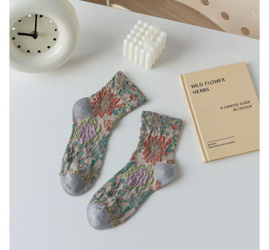 Floral Jacquard Socks Product Image